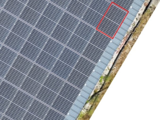 Anomalie HS-C-01 toiture Centre vue en lumière visible (RGB) par drone, défaut invisible à l'œil nu